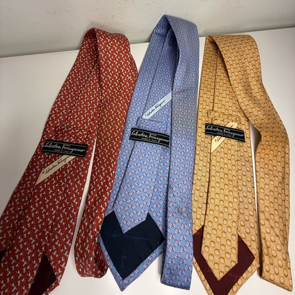 Salvatore Ferragamo Silk Tie - Picture 1 of 9